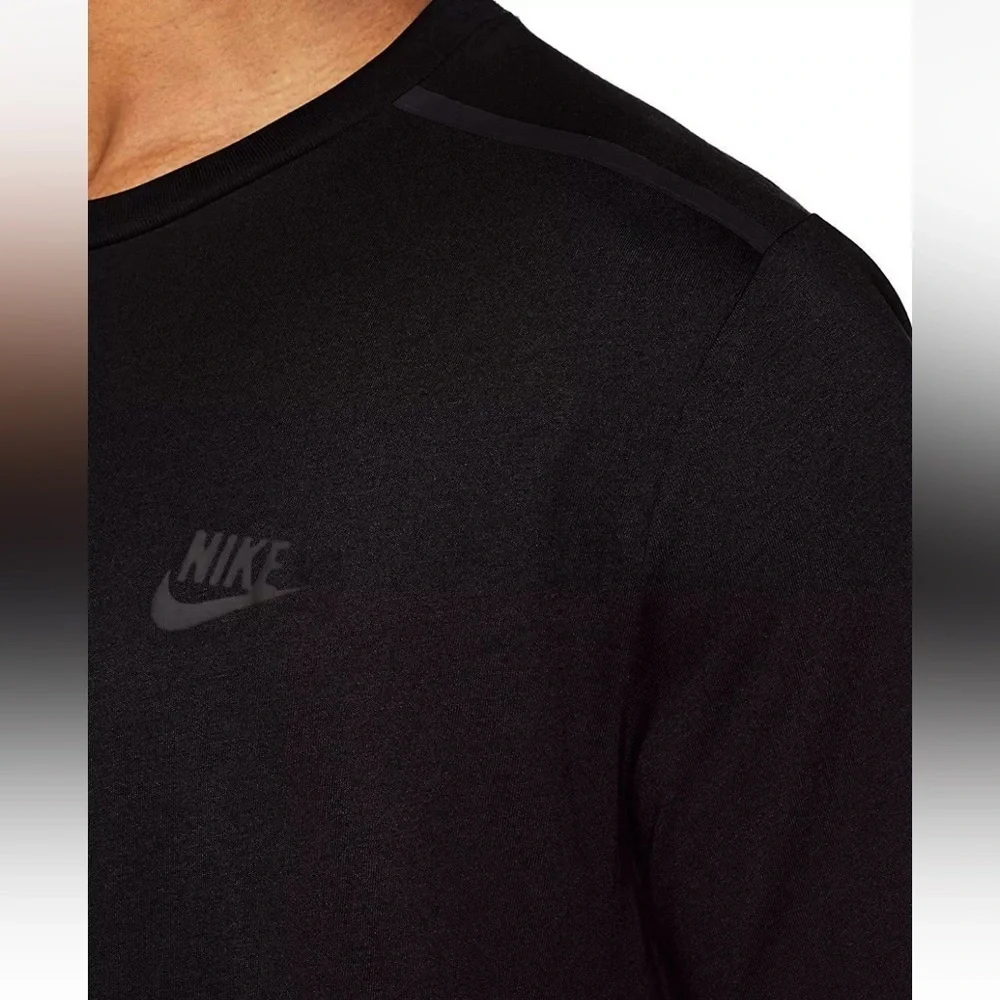 Nike Sportswear Men's Bonded Short Sleeve‎ Black Top (886191-010) - Size S